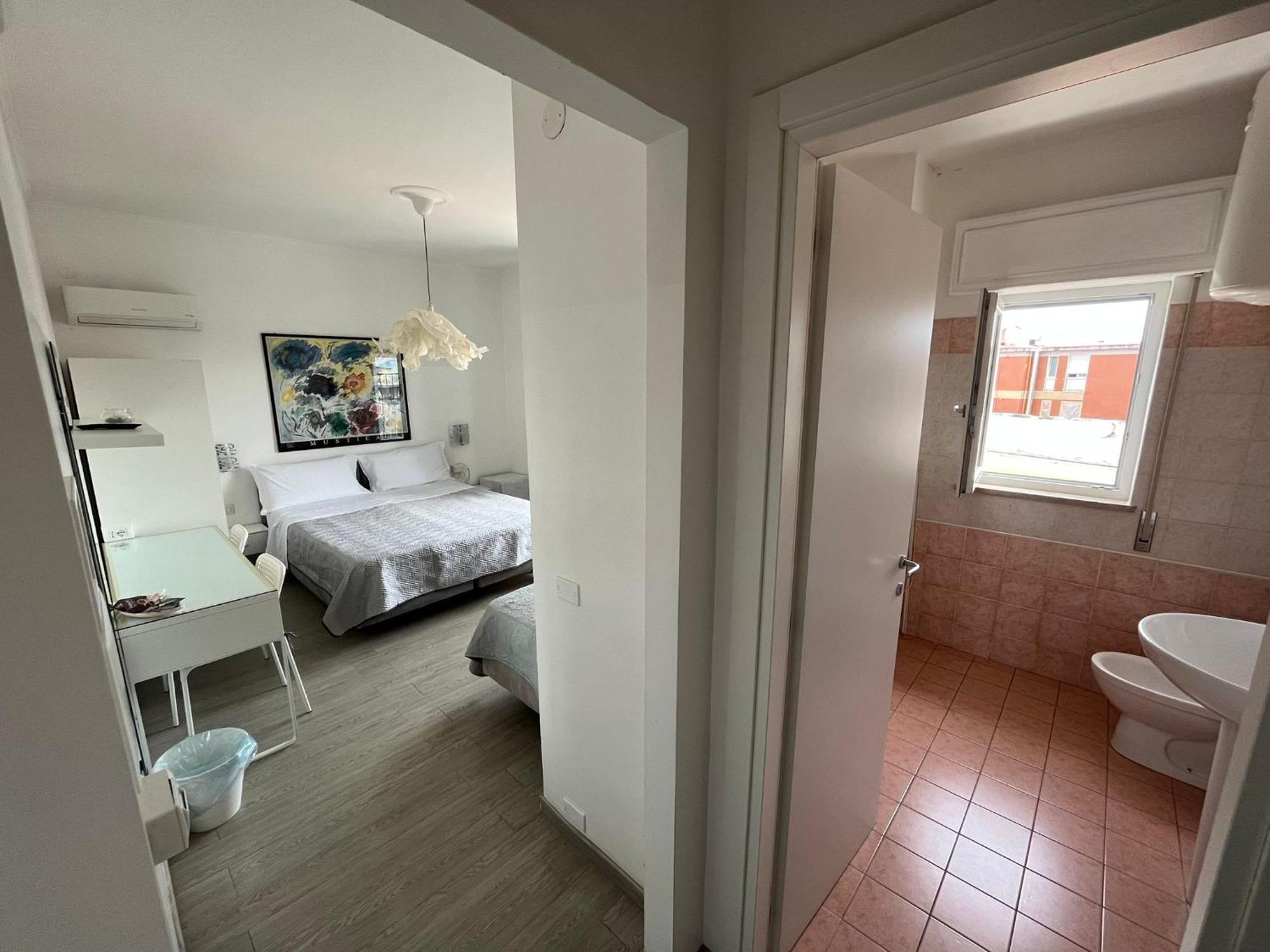 F.Rooms Napoli Exterior photo